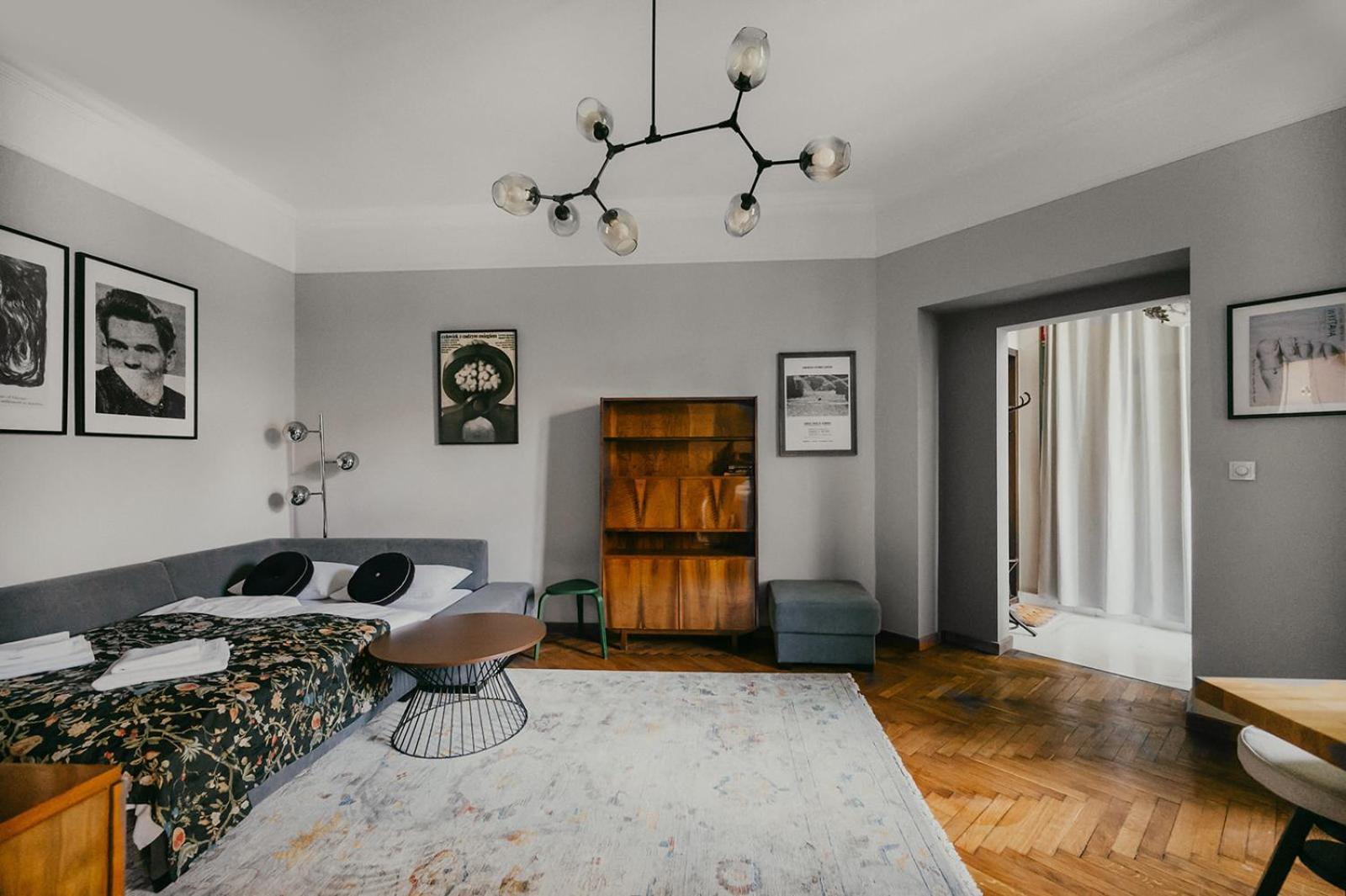Antique Apartments Old Town كراكوفيا المظهر الخارجي الصورة